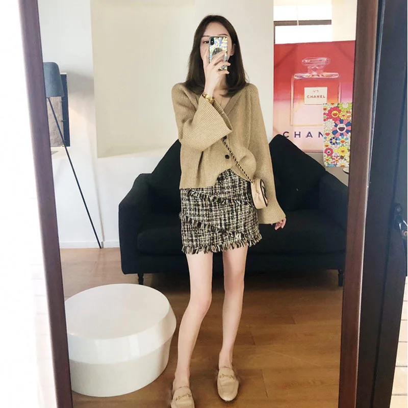 Женский комплект из двух предметов свободный свитер с расклешенными рукавами и