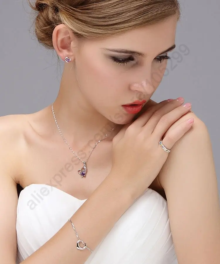 Набор украшений с фиолетовым кристаллом Любовь в сердце из стерлингового