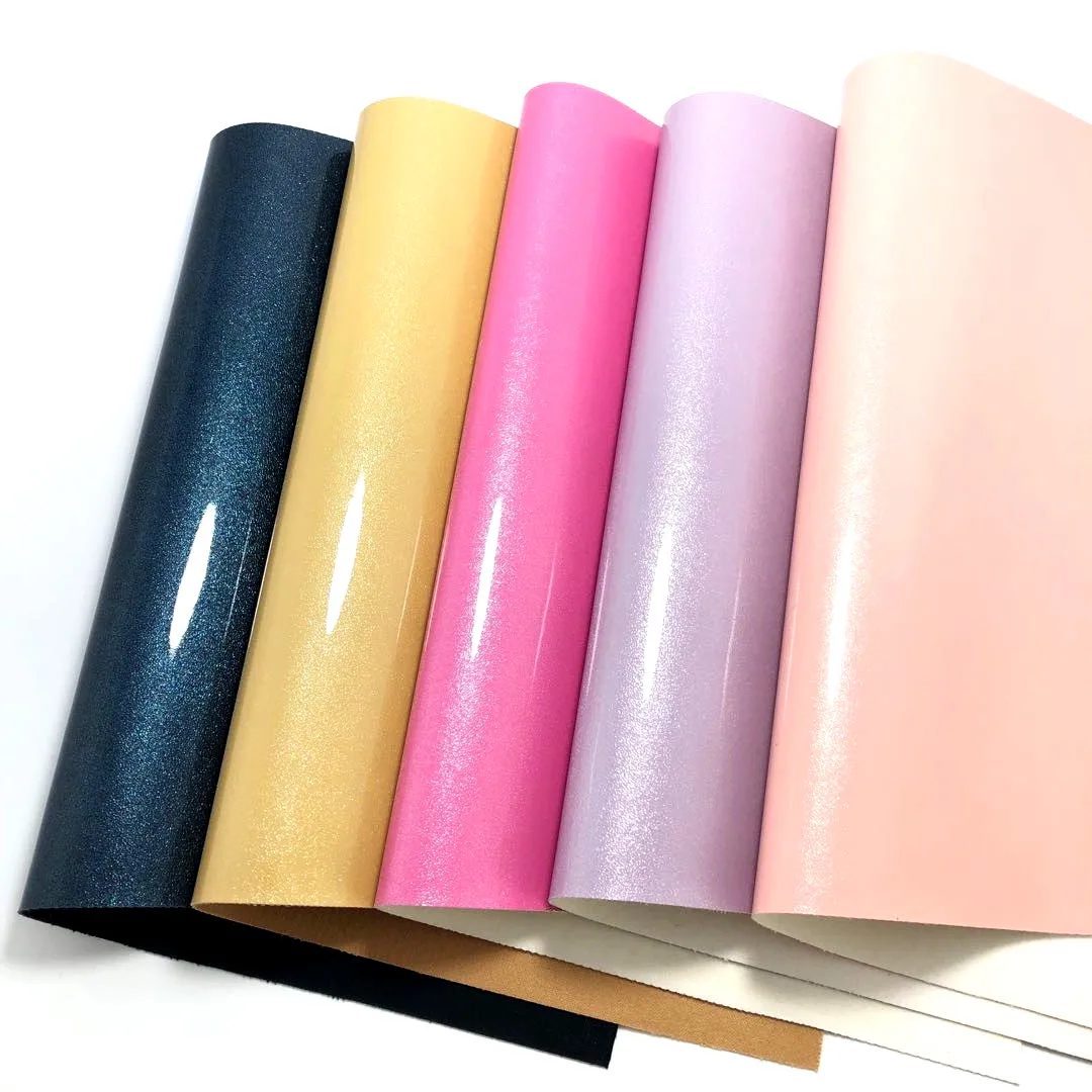 рулон искусственной кожи. виниловая ткань. синтетика ткань. искусственные и синтетические кожи. синтетика ткань.