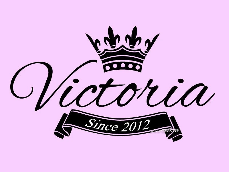 Виниловая наклейка на стену с изображением королевской короны именем заказ