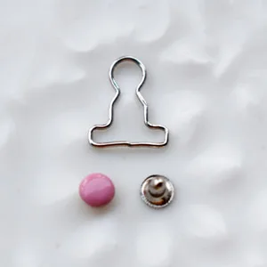 pink 20 компл./лот мини 9 мм кукольная одежда DIY, иных металлических пряжки для 1/6 BJD Барби Pullip комбинезон платье Пряжка для одежды аксессуары - Цвет: pink