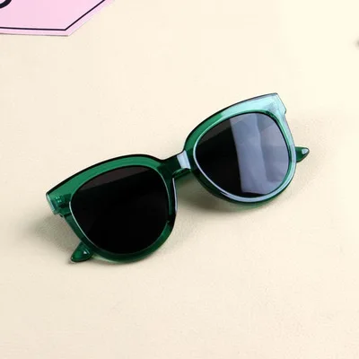 Бесплатная доставка модные новые детские солнцезащитные очки с защитой от