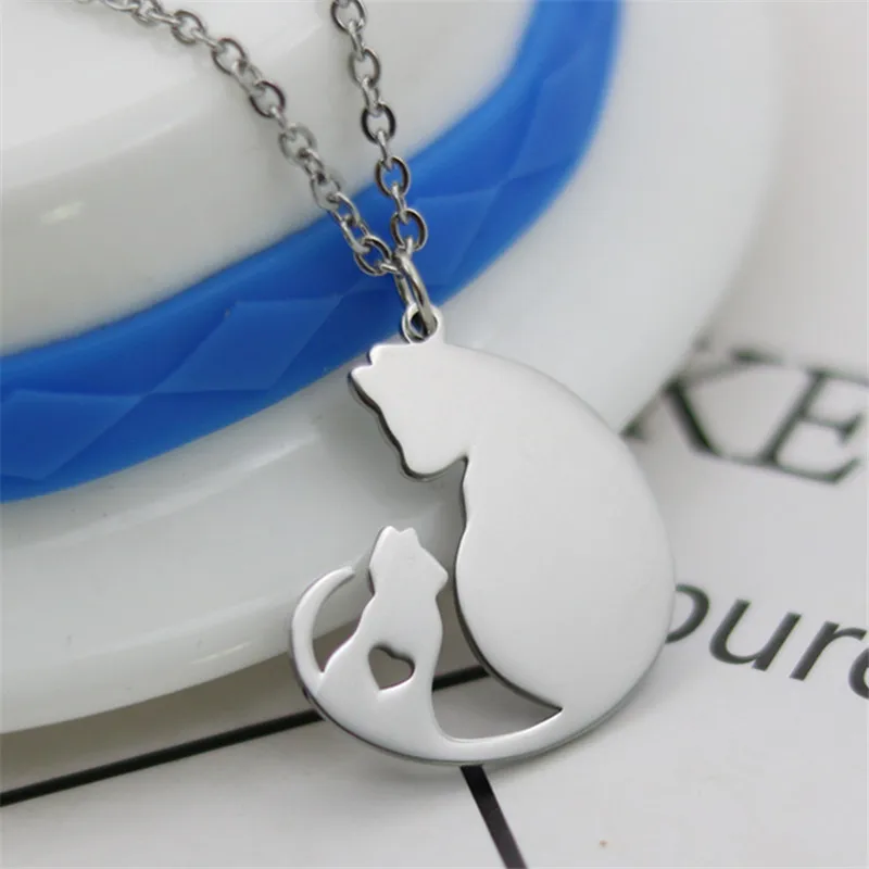 

Wholesale Couple Cat Necklace Trendy Style Stainless Steel Cat Pendant Necklace Mom Jewellery Mother's Day Gift 12pcs/lot
