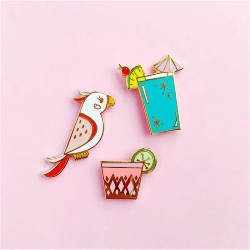 2017 free shipping fashion new women jewelry Bird fruit juice glass brooch needle Zinc alloy girl wife gift party | Украшения и