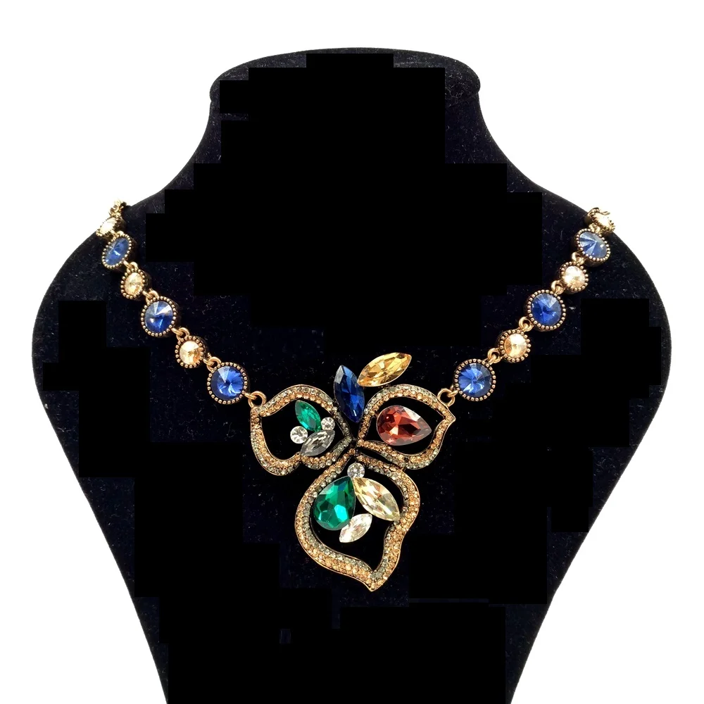 Готические украшения Винтаж три лепестка открывает цветок ожерелья s Золотая