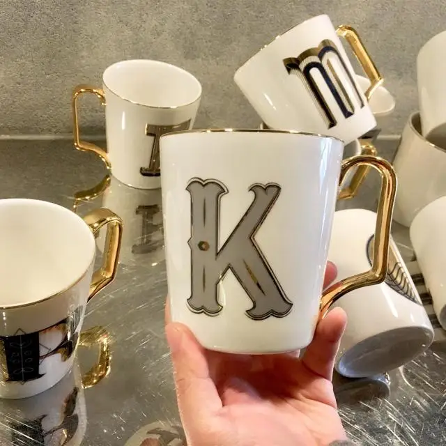 Нордический Бриз старшие ощущения буквы костяного фарфора кружки Золотой краем краски кофейная чашка b - Цвет: see chart