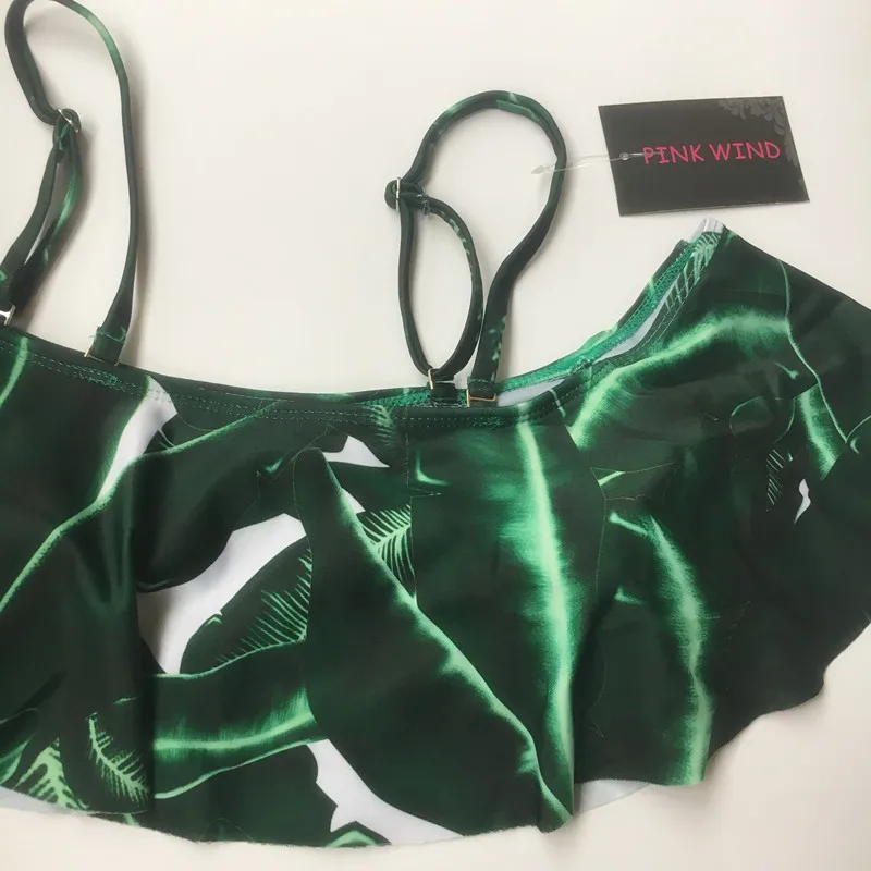 Женский купальник из двух предметов с воланом и открытыми плечами | Женская