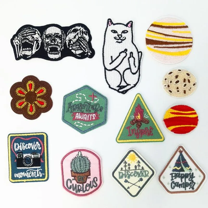 Много геометрических исправлений отверстие значок патч вышитые патчи для одежды