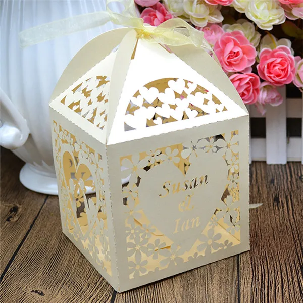 light gold pearl Gold metallic paper laser cut personalized wedding sweets box - Цвет: light gold pearl