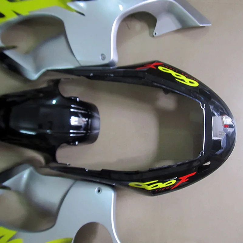 Высококачественные обтекатели для мотоциклов HONDA CBR 600 F4 1999 2000 серебряные