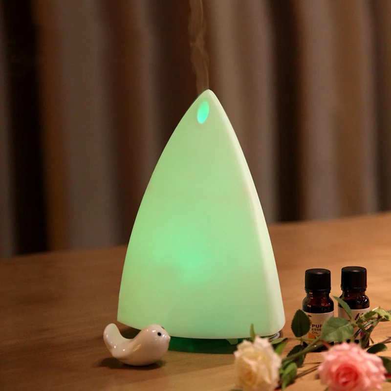 

Beautiful Simple Shape Essential Oil Diffuser with Night Light Mini Ultrasonic Air Humidifier Desktop Fine Fog Aroam Diffuser