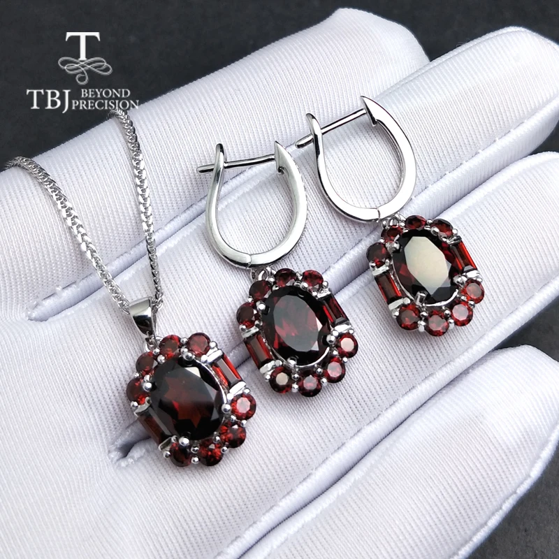 

TBJ,natural good red color mozambique garnet gemstone jewelry set in 925 sterling silver nice special pendant earring for women