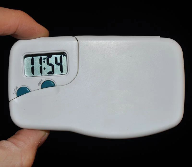 Умный чехол для таблеток с таймером и отсек ежедневная электронная медицина