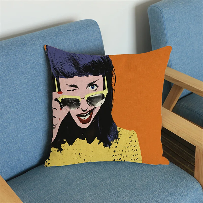 Подушечка-чехол Pop Art Telephone Sexy Lip Ice Cream из хлопка и льна.