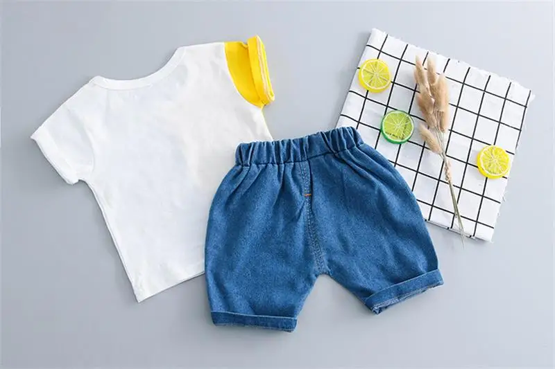 Комплекты летней одежды для маленьких мальчиков и девочек костюмы младенцев