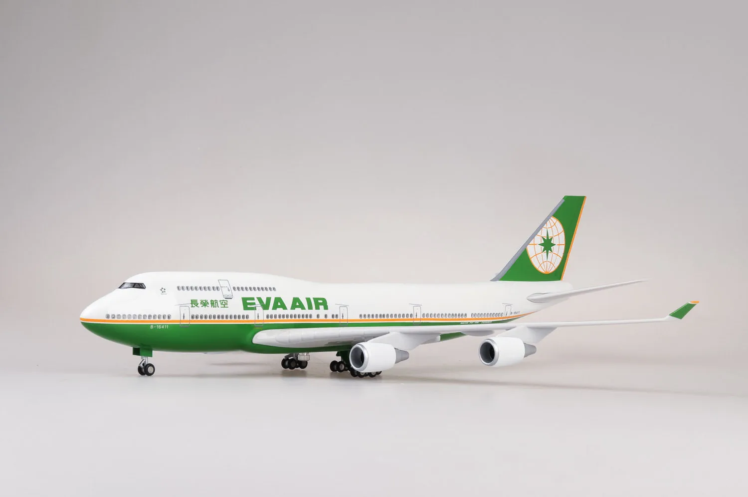 1/157 масштаб 47 см самолет Boeing B747 самолет Тайвань EVA AIR Airline Модель свет и колесо литья под давлением пластик Смола самолет