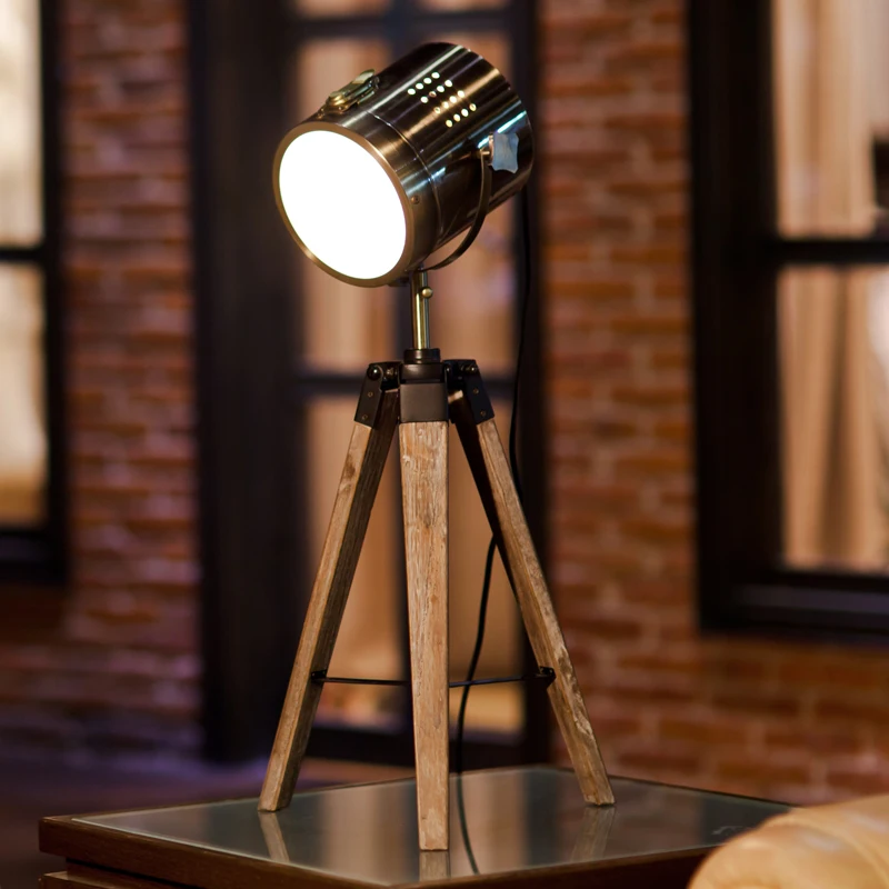 Horsten Европейская винтажная деревянная настольная лампа на треноге прожекторы