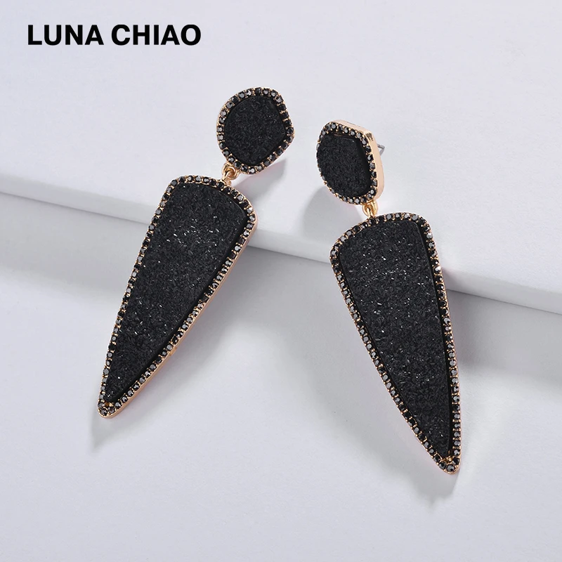 Луна Чао 2020 Новое поступление треугольные серьги с кристаллом друзи паве розетки с горным хрусталем Утверждение женских модных украшений.
