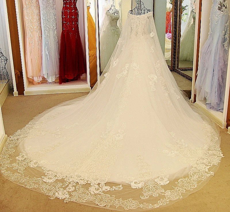 LS45880 Королевское свадебное платье с длинной накидкой кружевное милое бальное