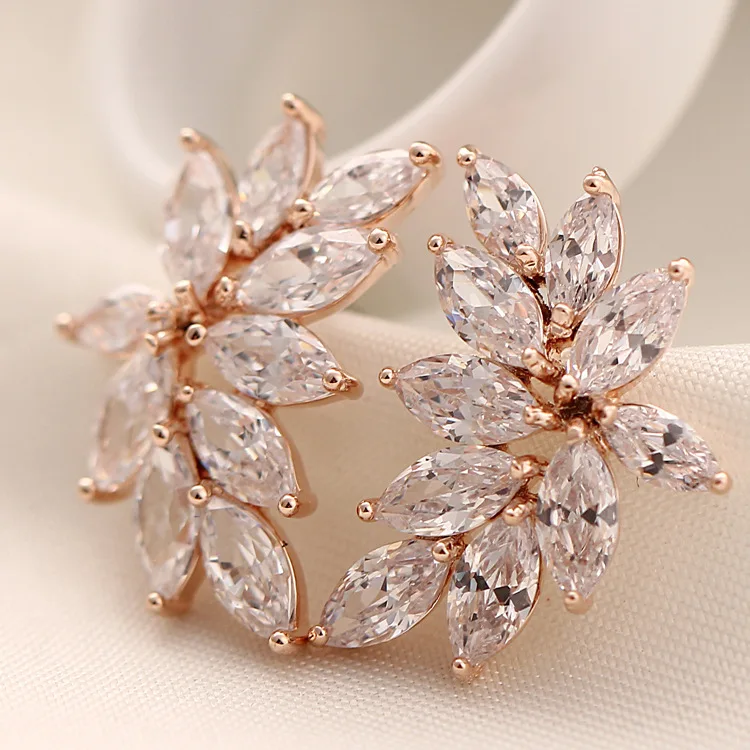 Женские серьги с фианитом цвета розового золота и серебра | Украшения аксессуары