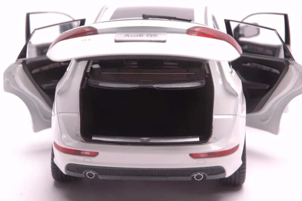 1:18 литая под давлением модель для Audi Q5 2013 Белый внедорожник сплав игрушечный автомобиль миниатюрная Коллекция подарков
