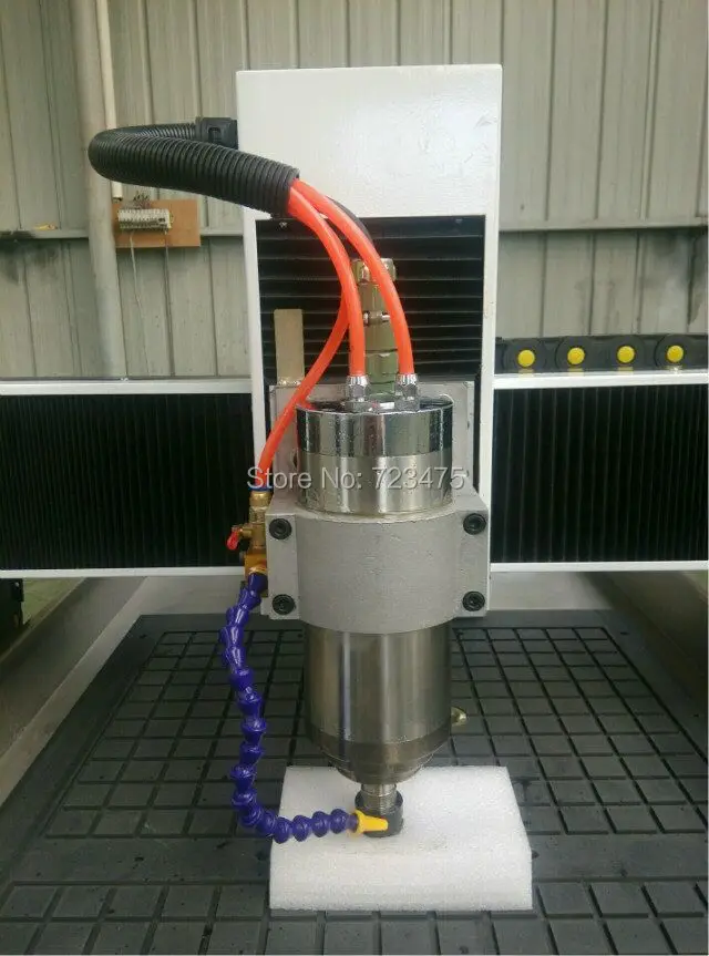 3 осевой станок для резки дерева с чпу 1300*2500 мм вакуумный т образный стол