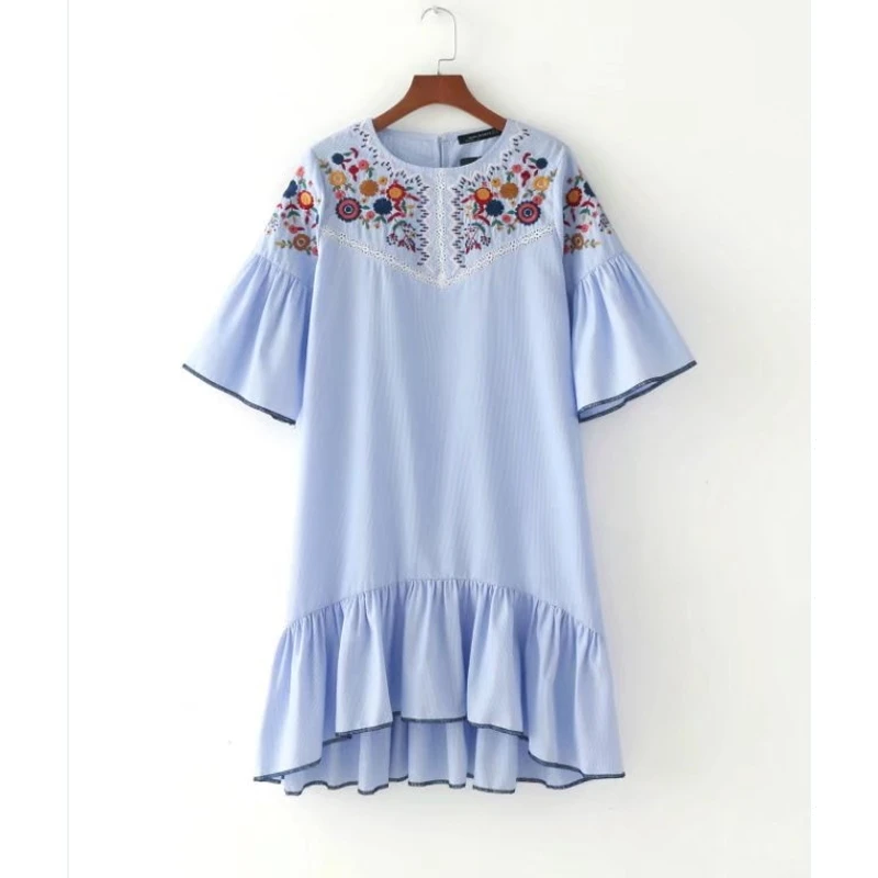 2017 женские винтажные богемный стиль цветочной вышивкой низ гофрированное платье
