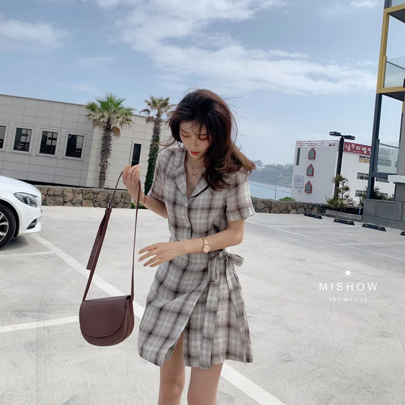 Mishow Элегантное красивое однобортное платье в офисном стиле с поясом клетку