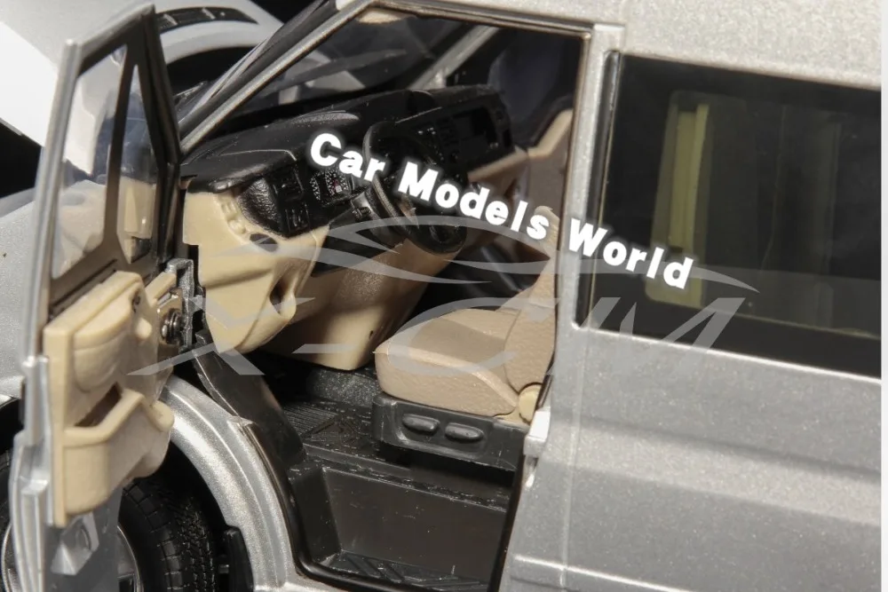 Литья под давлением модель автомобиля для Jiangling Transit 1:18 (серебристый) + небольшой
