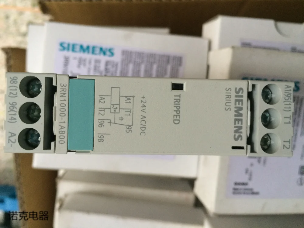 Реле защиты двигателя 3RN1000-1AB00 TMS/Thermistor реле 24 В переменного/постоянного тока 50 Гц |