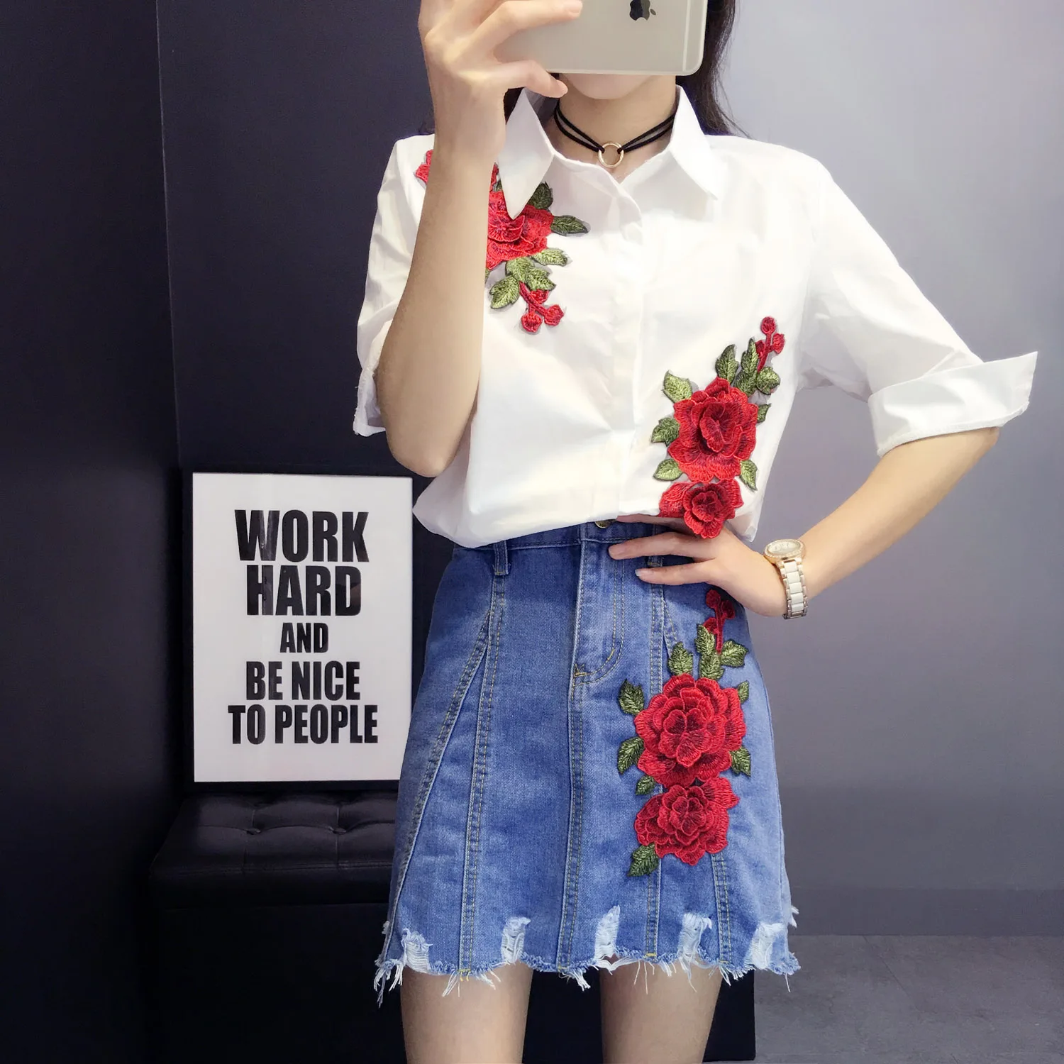 

Women'S New Summer Three-Dimensional Embroidered White Shirts Red Flowers Flash Hole Embroider Bull-Puncher Skirt Outfit S-XL