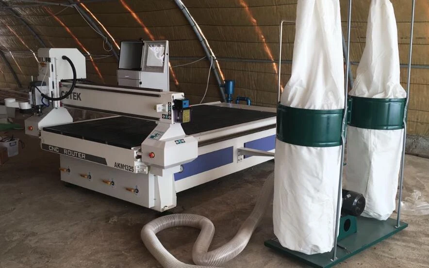Выдающиеся деньги с ЧПУ маршрутизатор AKM1325 деревянная лестница cnc машина|Фрезы по