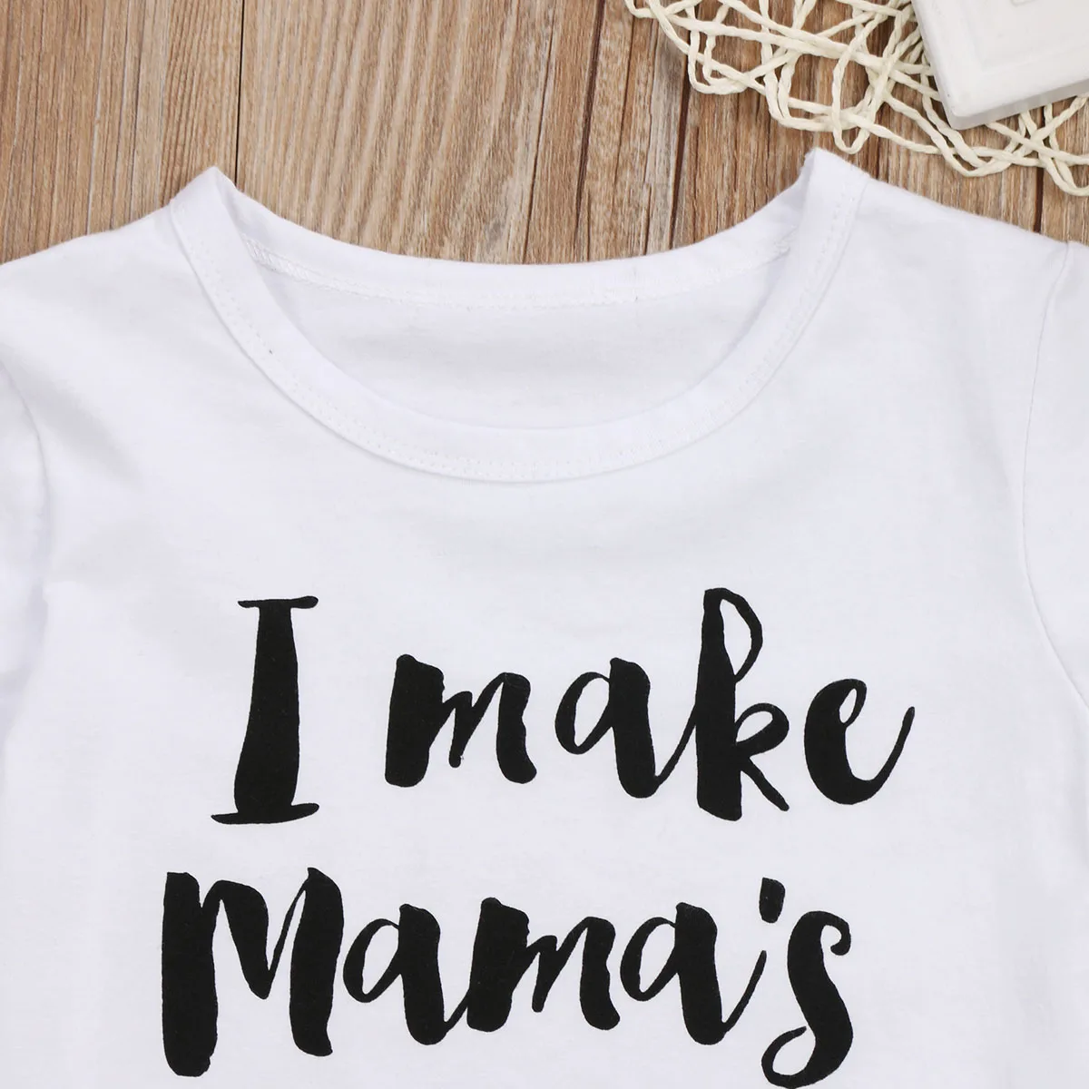 Комплект из 2 предметов: футболка и джинсы с коротким рукавом |