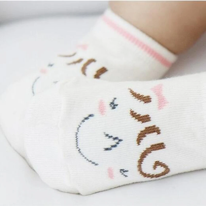 Baby Socks Girl Милый Хлопок характер Детские носки для Носки для девочек и мальчиков с резиновой подошвой Нескользящие зимние Носки для девочек одежда с героями мультфильмов Интимные аксессуары Meias - Цвет: Baby Socks Girl