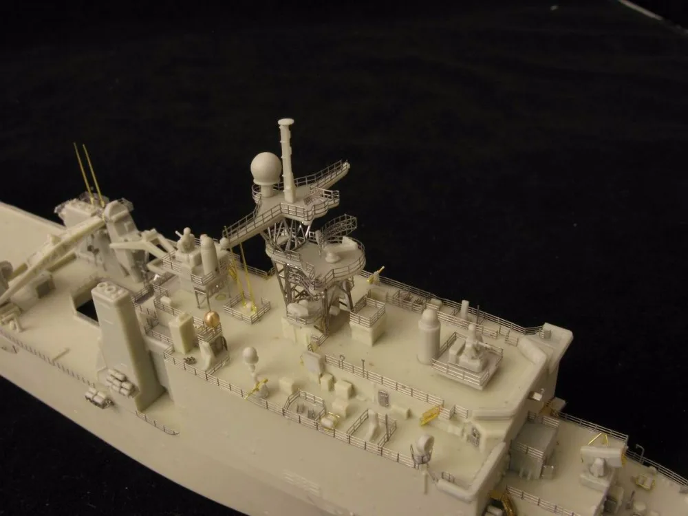 OHS Orange Hobby N07097398 1/700 USS Rushmore LSD47 шкала сборки военные строительные наборы | Игрушки и