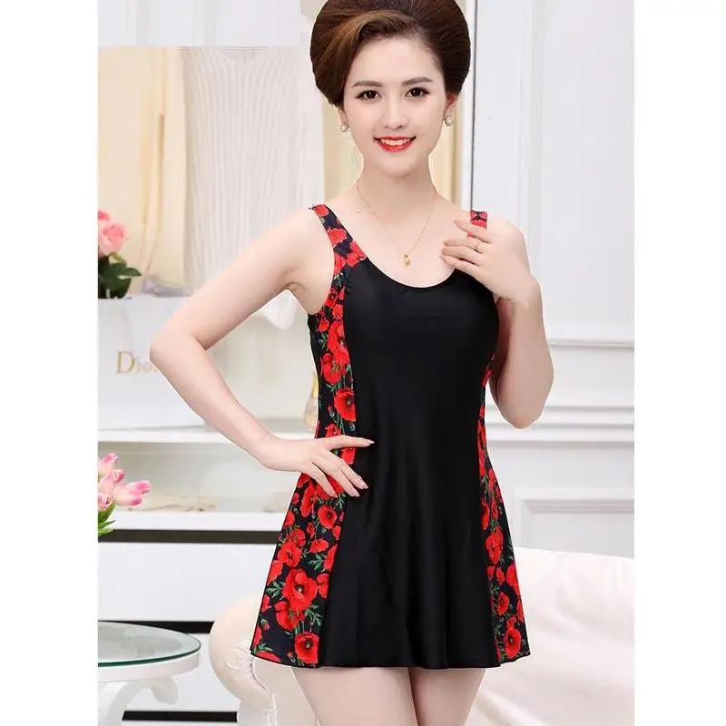 Консервативное платье для пожилых мам купальный костюм большого размера Цельный