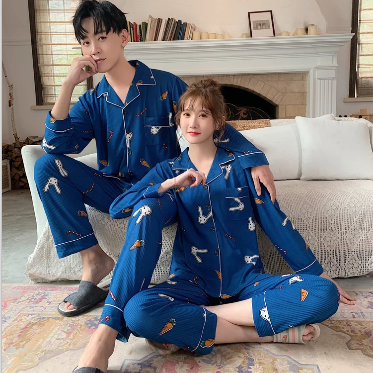 Женская шелковая пижама с длинными рукавами для молодых влюбленных на осень и