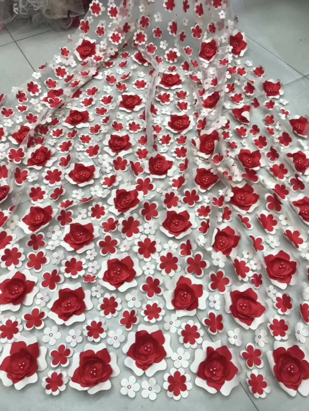 

Elegant flowers, white, yellow, blue, French mint green, 2018 African tulle lace fabric French lace