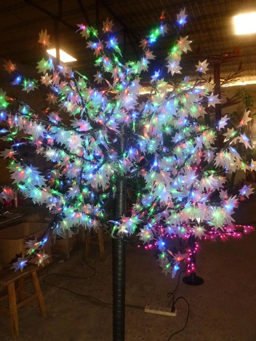 

1.5M 5ft 648 LED Bulbs Artificial Maple Tree LED Christmas Tree Light 110/220VAC RGB Color Rainproof fairy garden decor