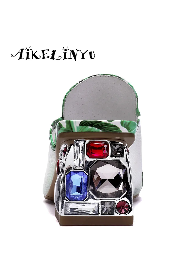 Aikelinyu/женские брендовые шлепанцы; модная обувь с цветочным узором; обувь на низком каблуке; Лоферы без застежки; Изящные женские туфли на каблуке с кристаллами