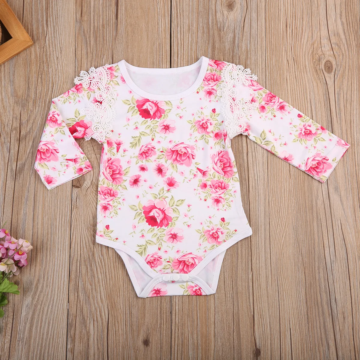 Осенняя одежда для маленьких девочек милый кружевной комбинезон с длинными