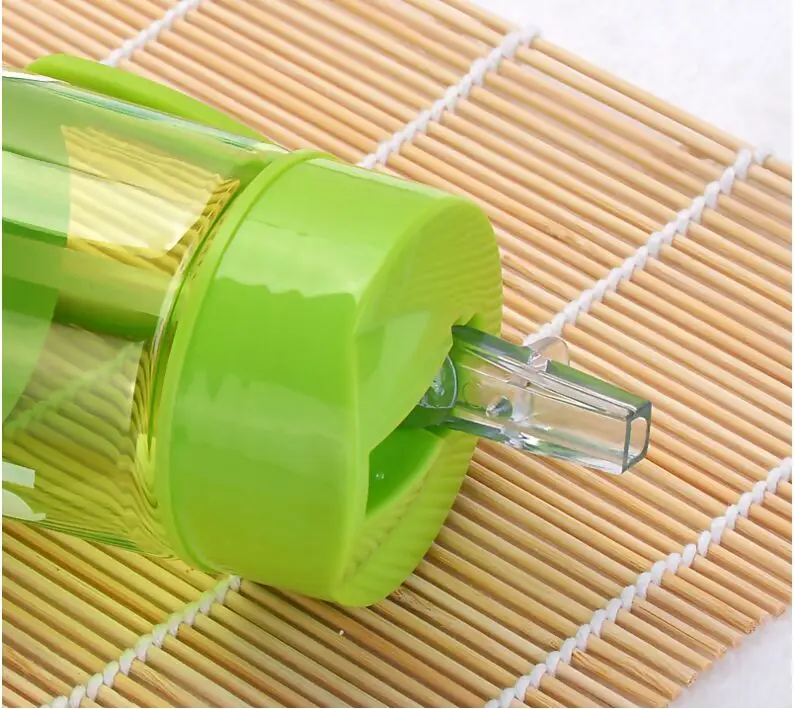 BPA Free Спортивная бутылка для воды с откидной соломой спортзала йоги гольфа