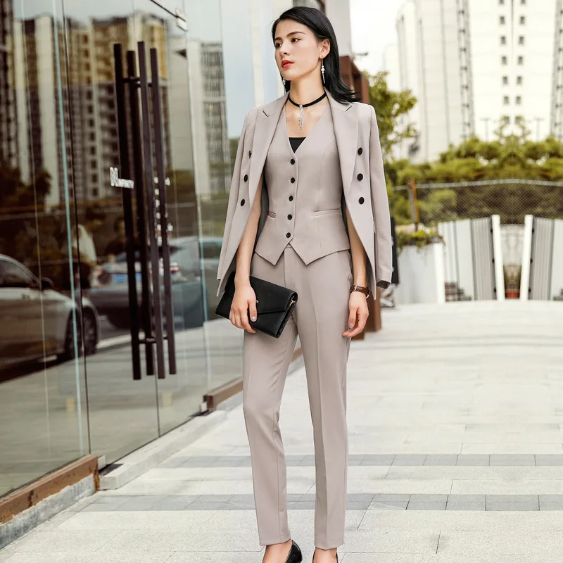 Женский твидовый костюм из трех предметов однотонный цветной наряд размера плюс