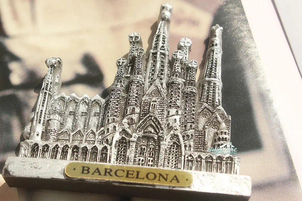Туристический сувенир из Испании Барселона Sagrada семейство 3D магнит на