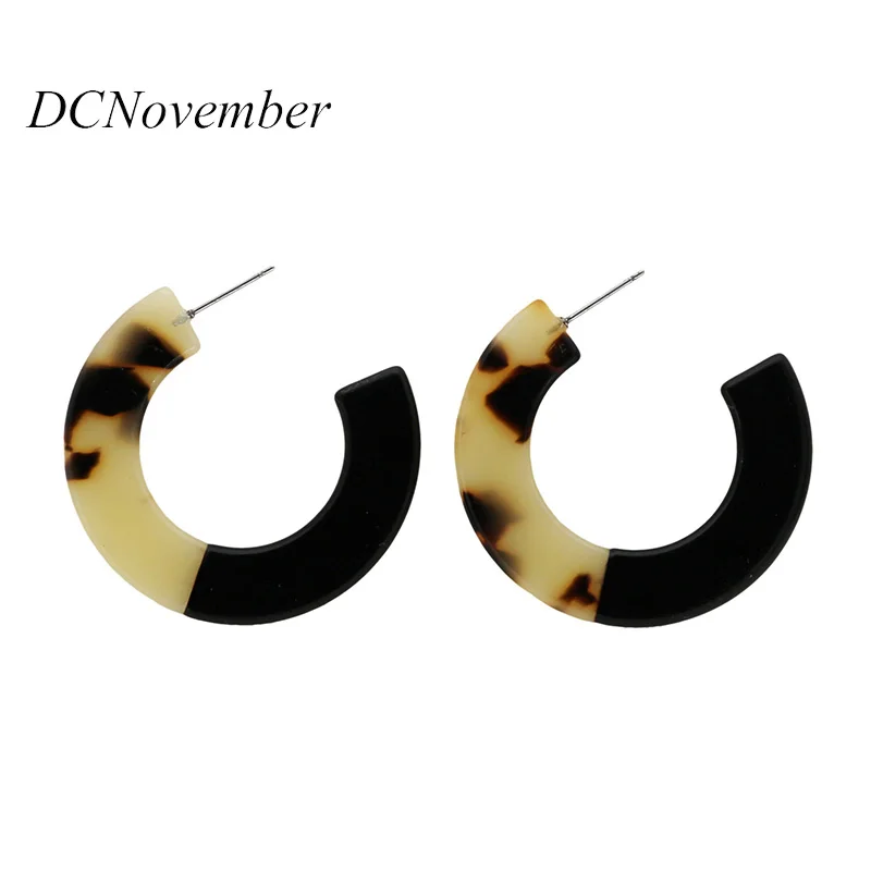 Модные мустанга Бронкос сращивания Панциря Черепахи белый/черный Круглые серьги