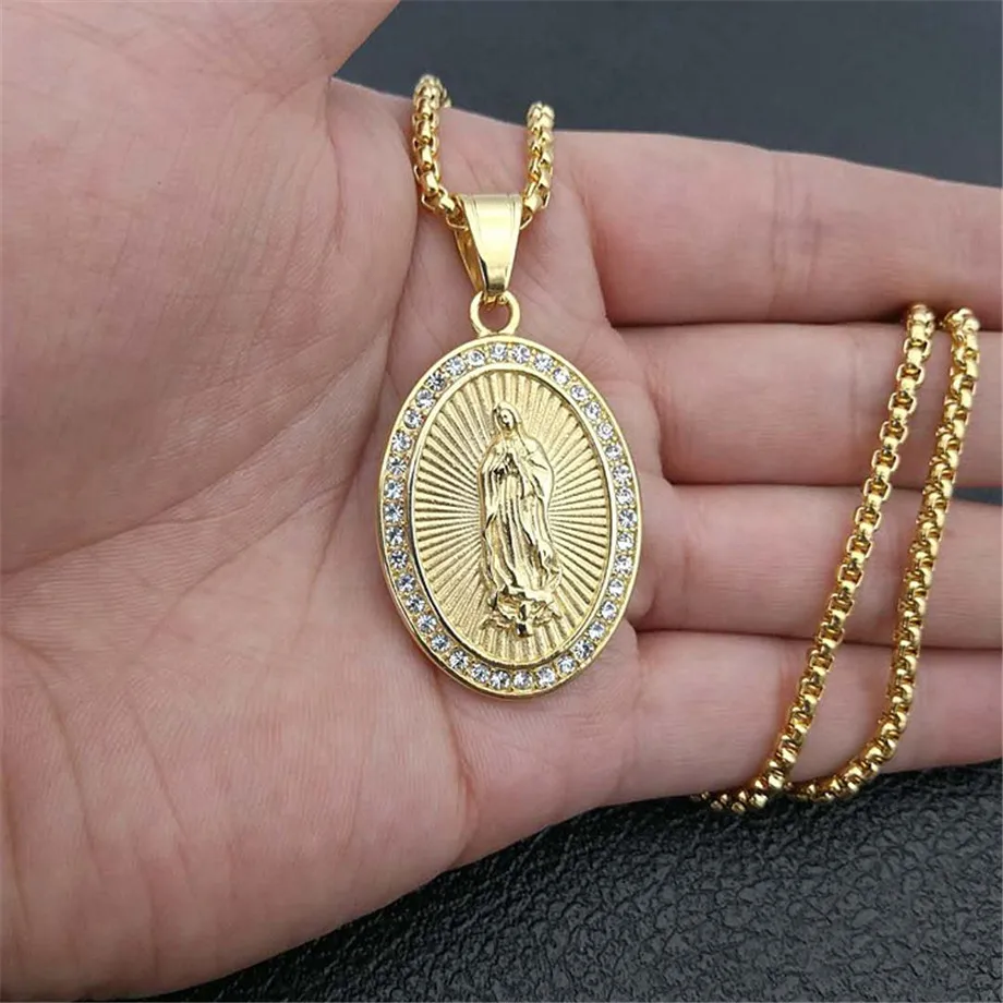 Купи Men Women Virgin Mary Pendant Hip hop Jewelry Iced Out Bling Bling Rhinestone Gold Color Madonna Pendant Necklace Chain XL1298 за 677 рублей в магазине AliExpress