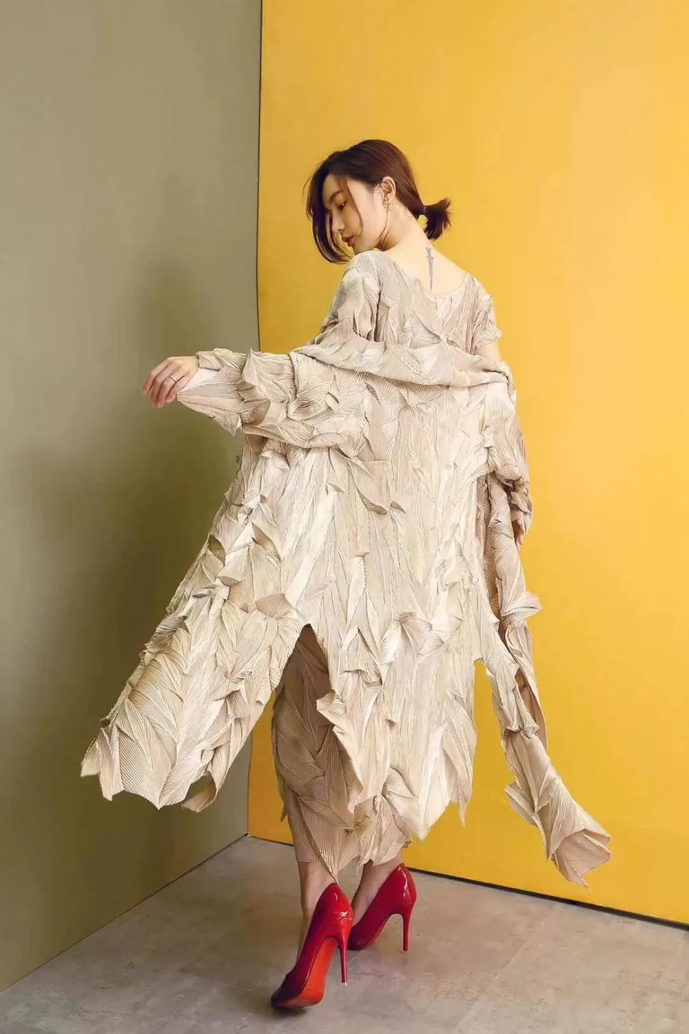 Miyake fold осенний комплект из двух предметов, плиссированная ветровка с длинными рукавами+ большое свободное платье с короткими рукавами