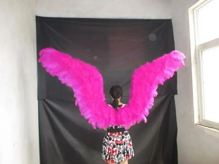 Высококачественные крылья страусиного пера ручной работы модель подиума