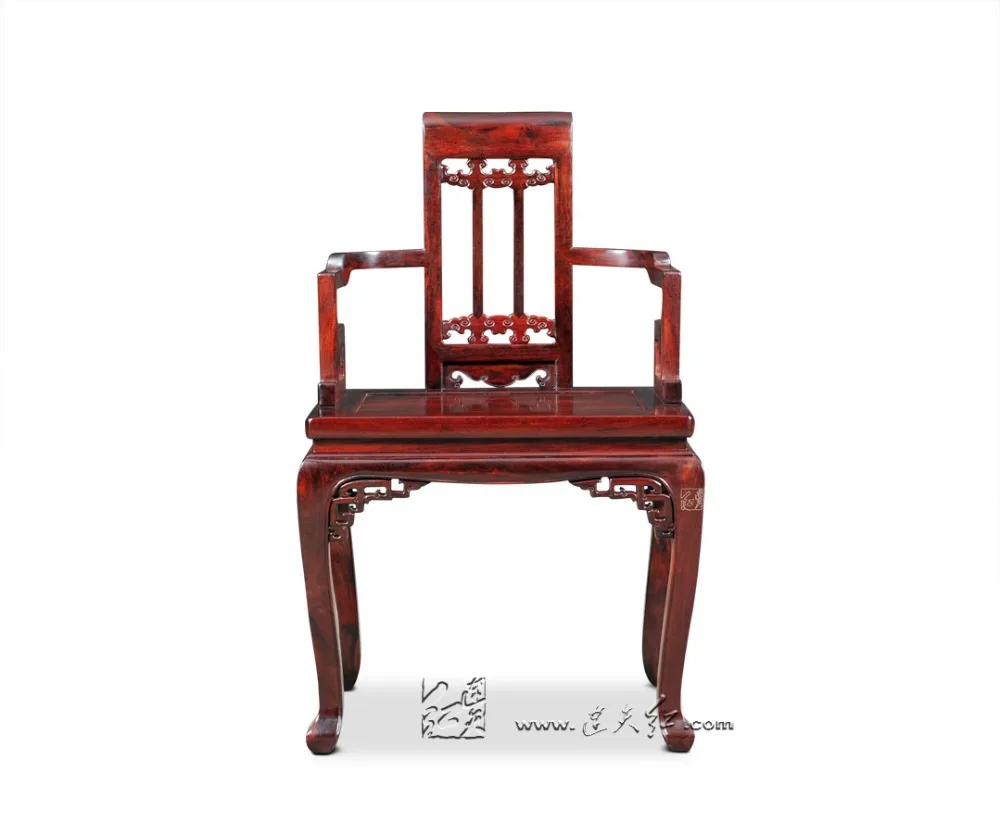 Классическое китайское кресло из массива дерева с подставкой розового