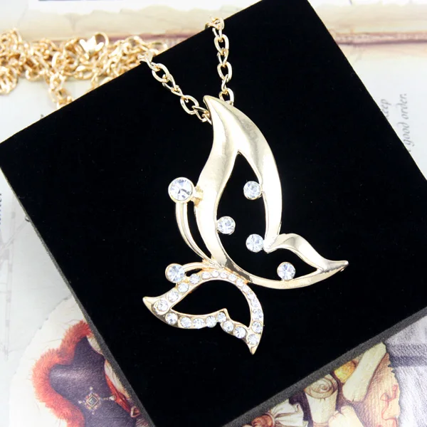 Ожерелье OCESRIO с бабочкой и кристаллами покрытое серебром подвески большая